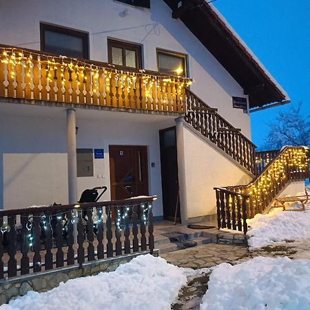 Apartman Plum Plitvice Drežnik Grad Extérieur photo