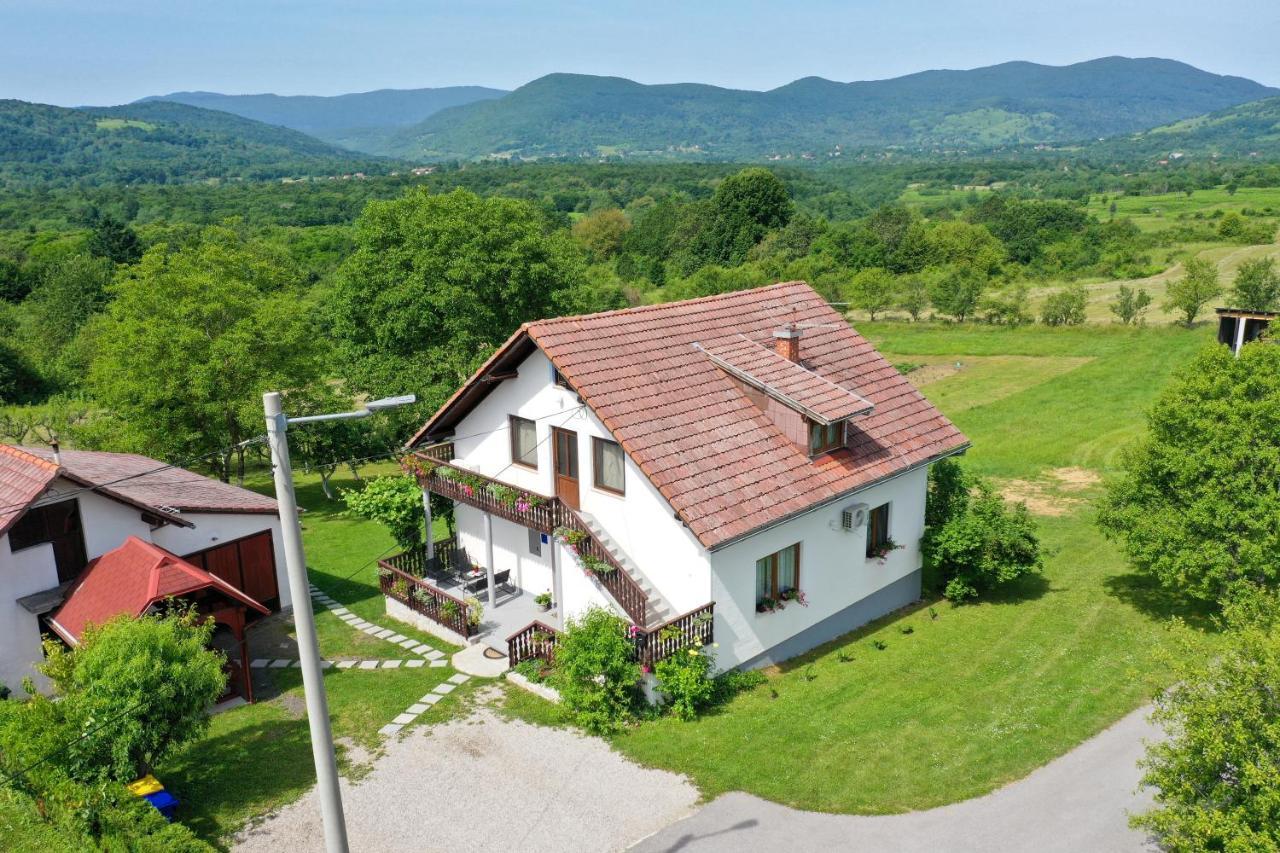 Apartman Plum Plitvice Drežnik Grad Extérieur photo