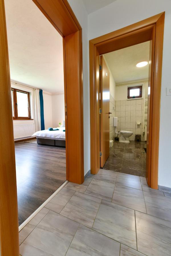 Apartman Plum Plitvice Drežnik Grad Extérieur photo